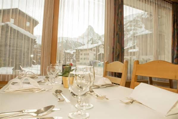 Hotel Parnass Zermatt Esterno foto