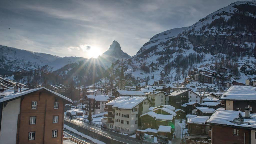 Hotel Parnass Zermatt Esterno foto
